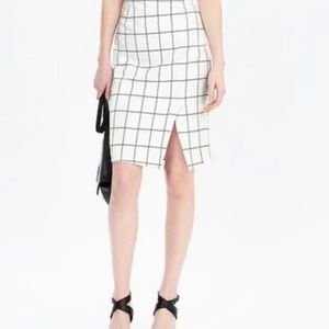 Banana Republic Creme Windowpane Pencil Skirt